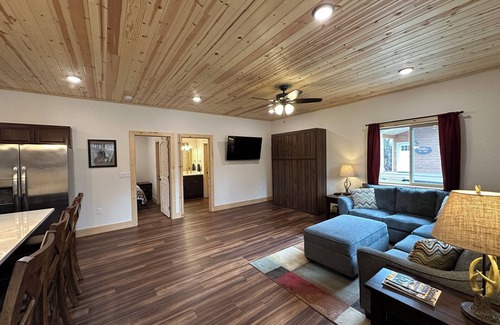 Cooper Landing House | Dolly Varden Cabin - Modern Vacation Home in Cooper Landing
