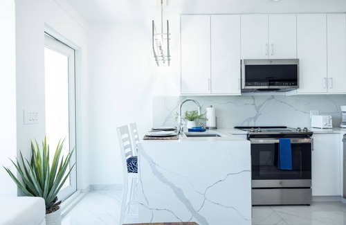 Estate Enighed Condo | Dolphin Suites