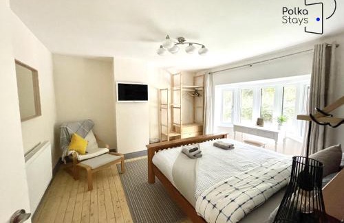 Brynrefail House | Dolwen Snowdonia Home by PolkaStays