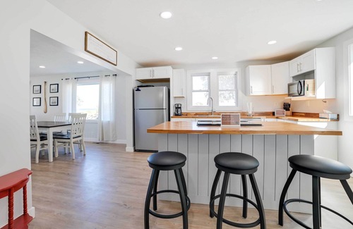 Rogers City House | Dom Rodzinny Lakeview Getaway - Walk to Lake Huron