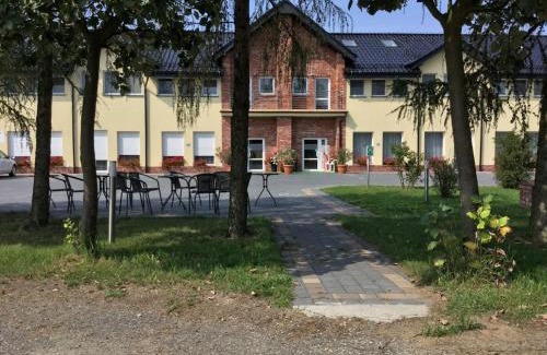 Jarocin Resort | Dom Weselny Zielony Zakątek