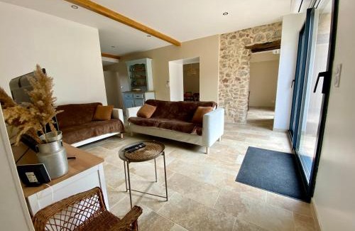 Benaix House | Domaine aux souvenirs denfance