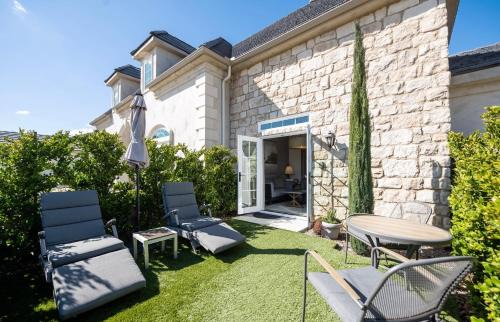 Temecula Bed & Breakfast | Domaine Chardonnay