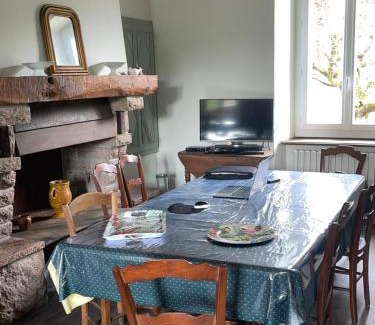 Sauveterre-de-Rouergue House | Domaine d Aumont in Ségala