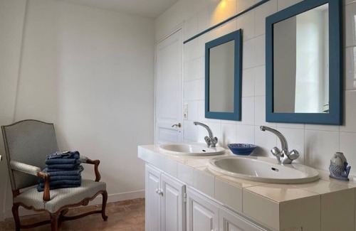 Paucourt Bed & Breakfast | Domaine de Bel Ebat offers a peaceful, green setting (1h from Paris)