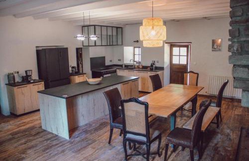 Sugeres House | Domaine de Maisonneuve