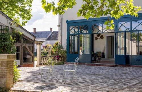 Corbeilles Villa | Domaine des Étoiles du Gâtinais - Entire dwelling and wooded grounds