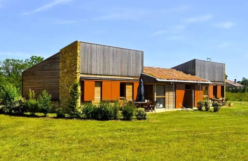 Sorges-et-Ligueux-en-Perigord Villa | Domaine des Bories * - 2-room pigeon house 2 people