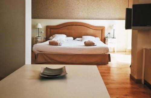 Pouligny-Notre-Dame Hotel | Domaine des Dryades