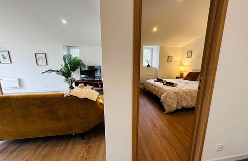 Prignac-et-Marcamps House | Domaine des Hugons