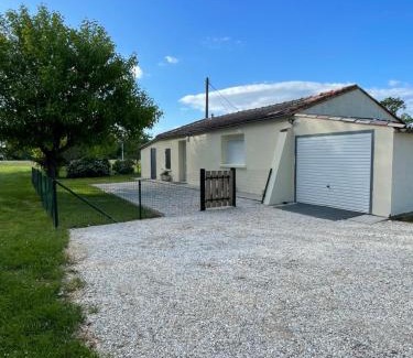 Lesparre-Medoc House | Domaine des quatre terres