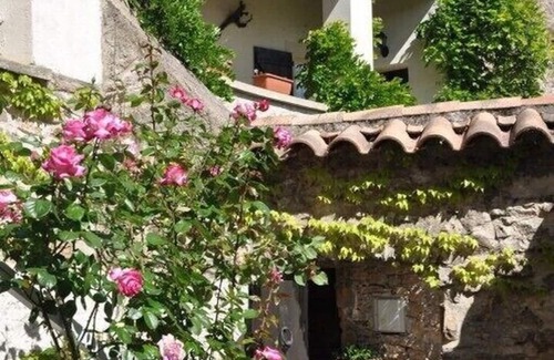 Molieres-sur-Ceze Apartment | Domaine du Figuier in a former winery, nature park, family-friendly - Apartment 1