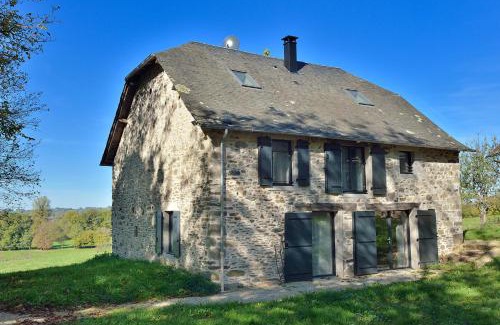 Saint-Germain-les-Vergnes Bed & Breakfast | Domaine de la Clauzade