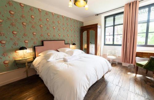 Cunfin House | Domaine hotel de France
