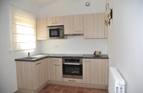 Saint-Marc-Jaumegarde Apartment | Domaine la Garenne