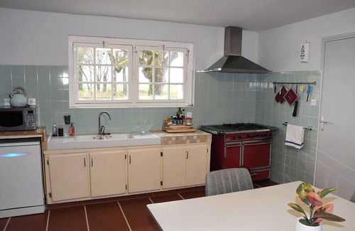 La Ferte-Saint-Cyr House | Domaine Les Pommereaux between Ville and Cravaches