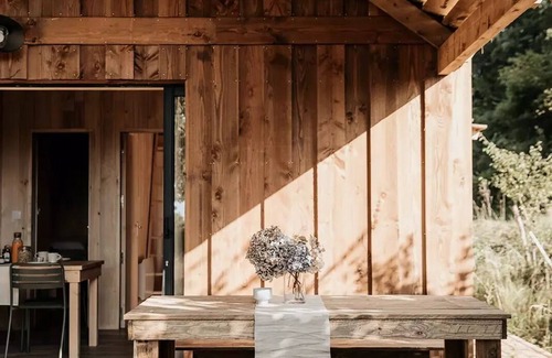 Saint-Amand-de-Coly Ski Chalet | Domaine Saint-Amand - Wooden house 3 Rooms 6 People 2 Bathrooms Air conditioning