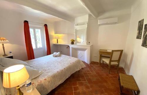 Saint-Saturnin-les-Apt House | Domaine Saint Jean