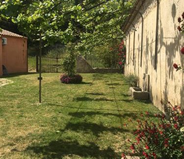 Sardan House | Domaine Sainte Octime - Gîte 5 chambres dans domaine viticole