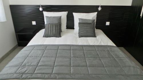 Saint-Alban-sous-Sampzon House | DOMAINE VILONAPA - villa Figuier