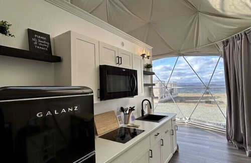 West Bay Cabin | Dome 5 · Luxury Lakeside Dome Experience Private Hot Tub