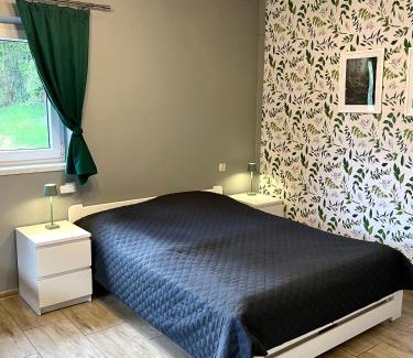Tresna House | Domek u Bociana