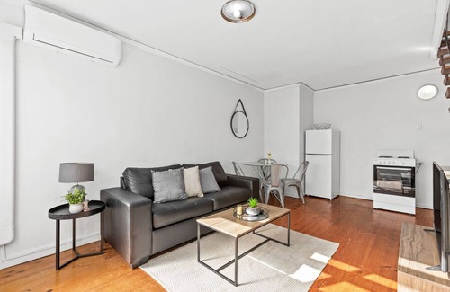 Murrumbeena Apartment | Domi Rentals - The Murra Apartments