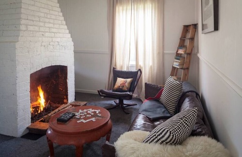 Trentham House | DOMINO HOUSE - YOUR PERFECT BASE FOR THE DOMINO RAIL TRAIL