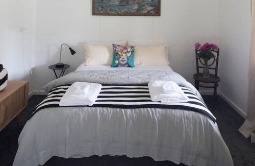 Trentham House | DOMINO HOUSE - YOUR PERFECT BASE FOR THE DOMINO RAIL TRAIL