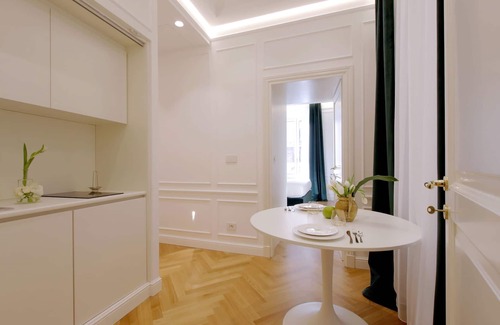 Rione VIII Sant'Eustachio House | Domna Luxury Suites
