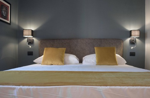 Rione XIV Borgo House | Domus Alberico