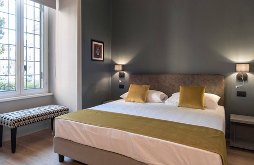 Rione XIV Borgo House | Domus Alberico