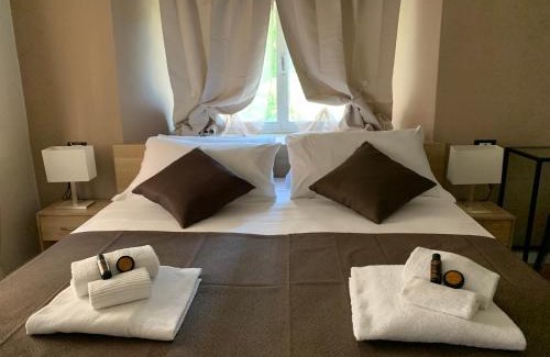 Carignano House | DOMUS FIESCHI Rooms self check in