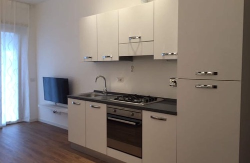 Quartiere XXXIV Lido di Ostia Levante Apartment | Domus Gioconda 2 Holiday Home (int. B)