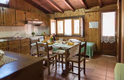 Villammare House | Donata, cosy holiday home 3 min walk to beach