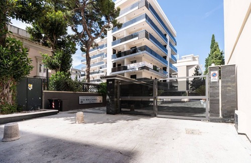 Trani Apartment | Door 29 - Int. 14 Room