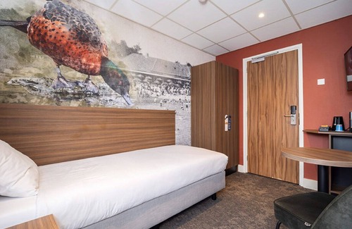 Doorwerth House | Doorwerth Hotel-Style Stay in Nature Near Arnhem & Hiking Trails - 3 Units