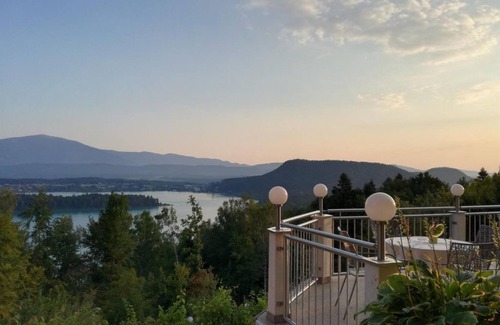 Finkenstein am Faaker See House | Doppelzimmer Südseite - Grüner Heinrich - Bett & Frühstück