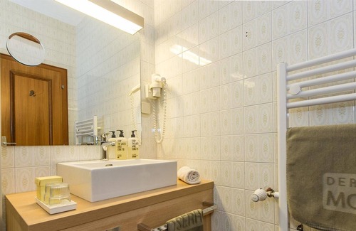 Seeboden House | Doppelzimmer Basic Frühstück - Hotel Moserhof
