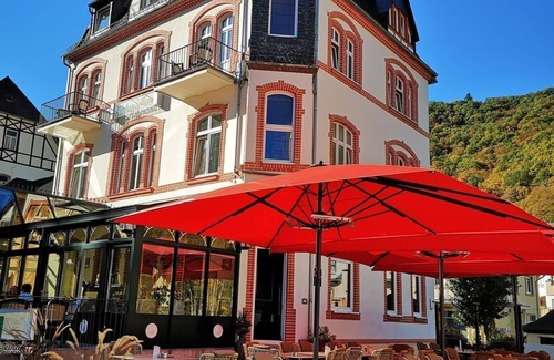 Bad Bertrich House | Doppelzimmer Deluxe mit Balkon - Hotel Haus Hohenzollern/haus Ambiente