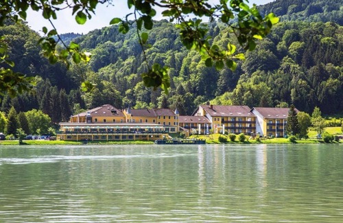 Schlogen House | Doppelzimmer Donau-traum, Bad, WC - Riverresort Donauschlinge