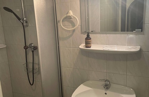 Stall Bed & Breakfast | Doppelzimmer Kreuzeck mit Frühstück