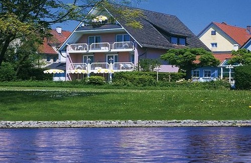 Langenargen Apartment | Doppelzimmer Landseite Ohne Balkon, mit Dusche/wc, Max. 2 Personen