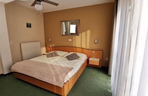 Feldbach Bed & Breakfast | Doppelzimmer Standard, Teilweise mit Balkon - Hotel & Wirtshaus Hödl-kaplan