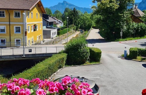 Mondsee Apartment | Doppelzimmer Standard - Pension Göschlberger
