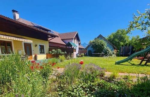 Mondsee Apartment | Doppelzimmer Standard - Pension Göschlberger