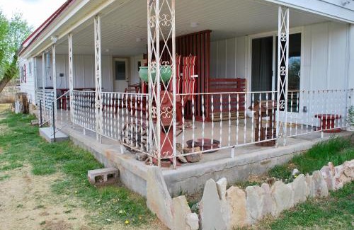 Escalante House | Dora's Country Cottage