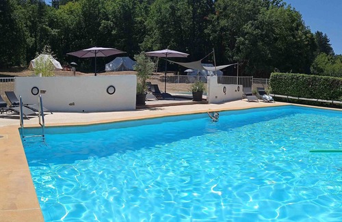 Bouzic RV Rental | Dordogne Glamping - Emperor tent PV2