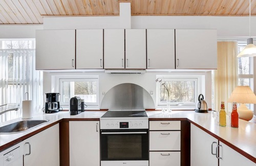 Hasle House | "Dorit" - 600m from the sea by Interhome