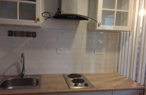 Maurepas Apartment | Dormiedodo